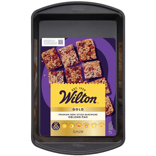 Wilton® Gold Non-Stick Bakeware 13" x 9" Oblong Pan